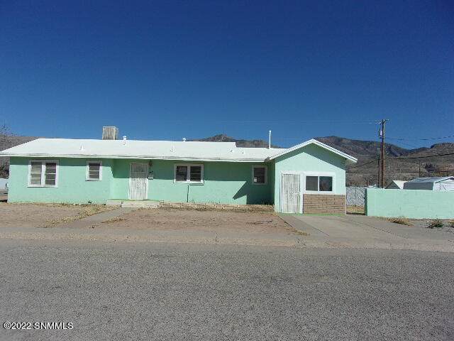 722 Spruce Avenue - Photo 1