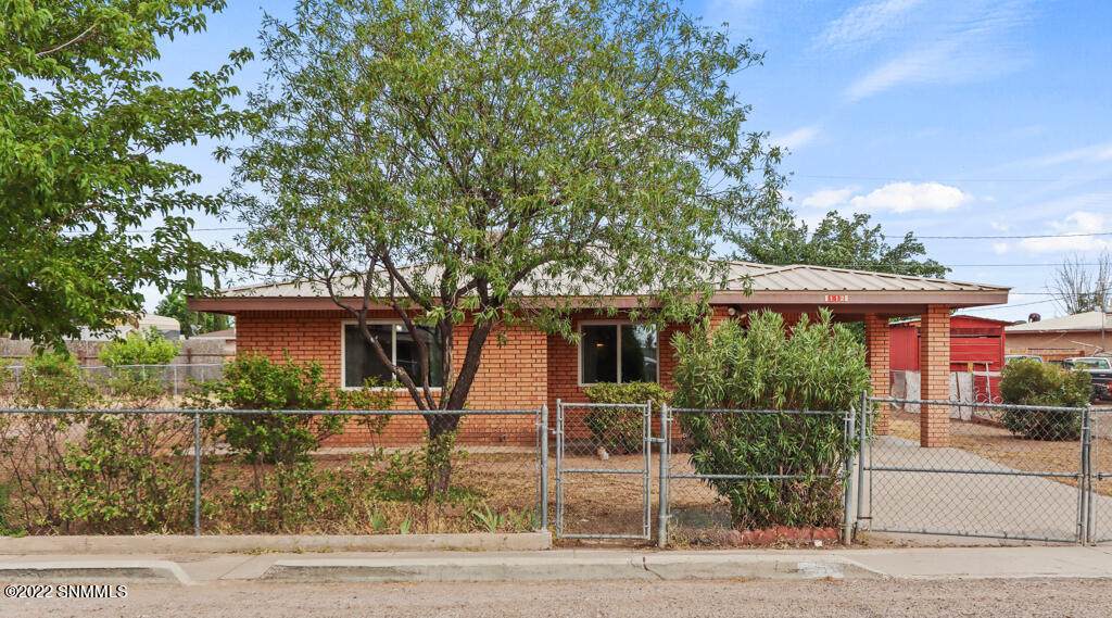 112 Tierra Del Sol Drive - Photo 1