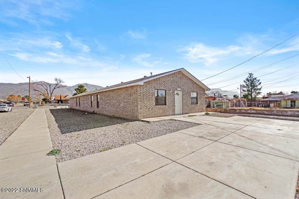 721 Florida Avenue - Photo 1