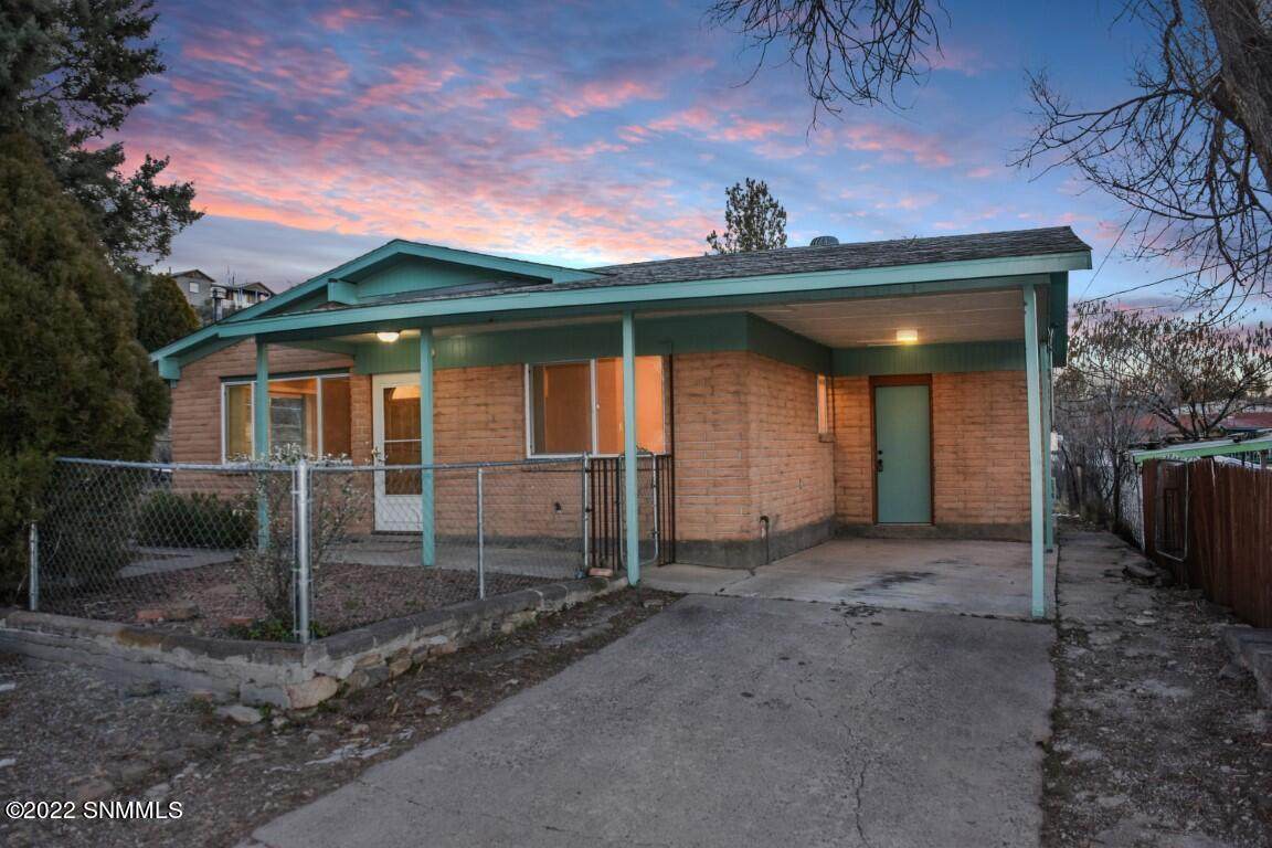 807 14Th Street - Photo 1