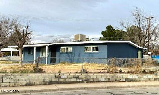 1035 Maple Street - Photo 1