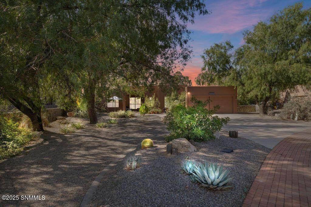 2862 Erminda Street - Photo 1