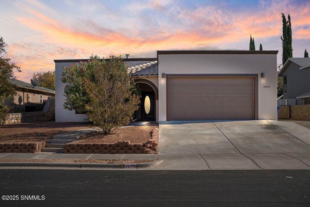 2076 Reina Drive - Photo 1