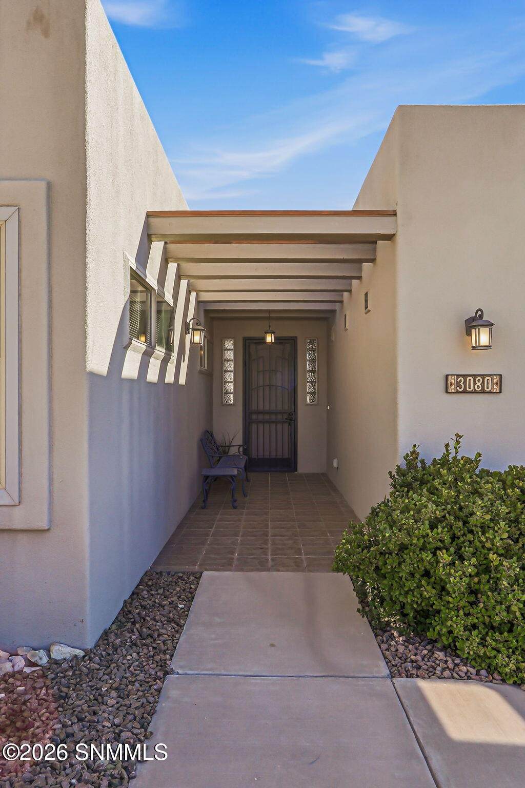 https://bt-photos.global.ssl.fastly.net/lascruces/1280_boomver_1_2600799-2.jpg