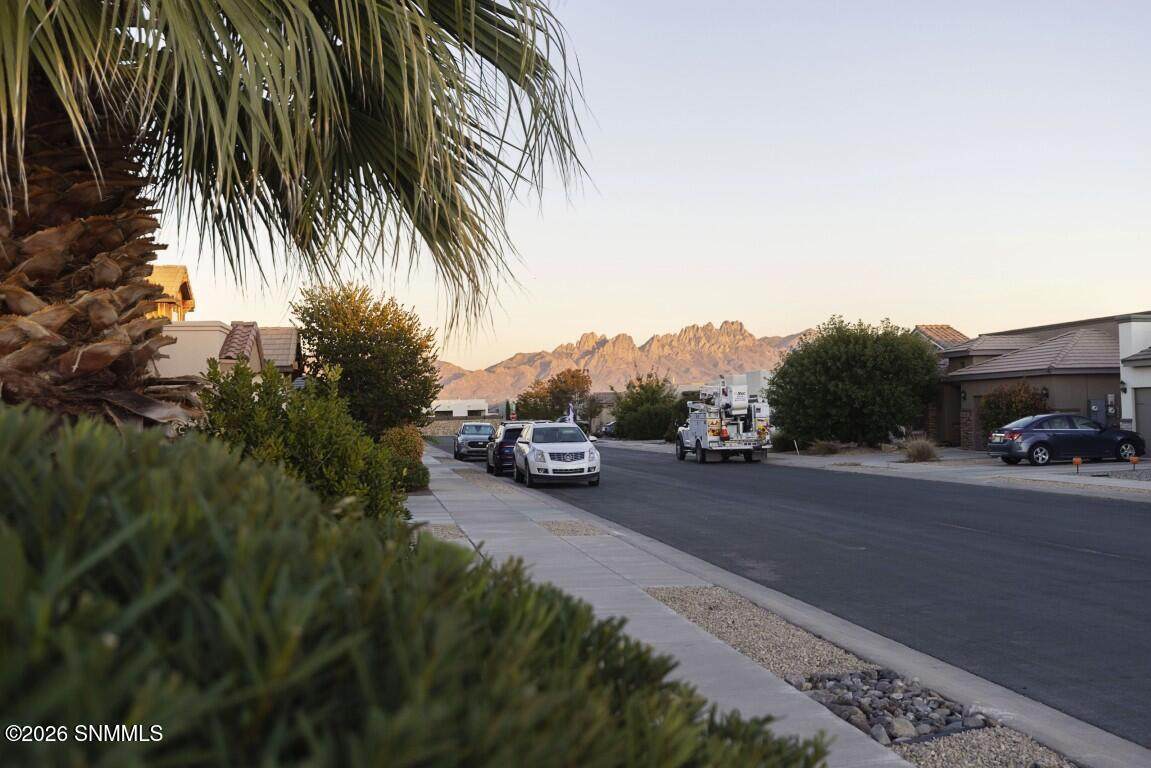 https://bt-photos.global.ssl.fastly.net/lascruces/orig_boomver_1_2601070-2.jpg