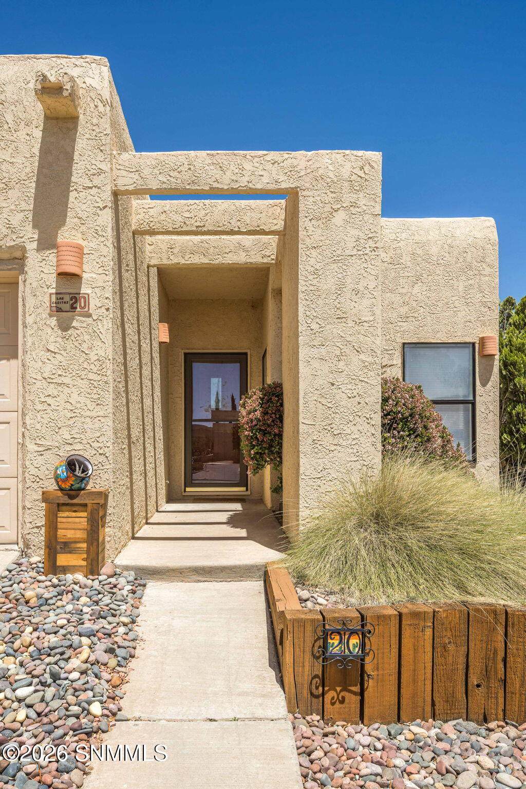 https://bt-photos.global.ssl.fastly.net/lascruces/1280_boomver_1_2601297-2.jpg