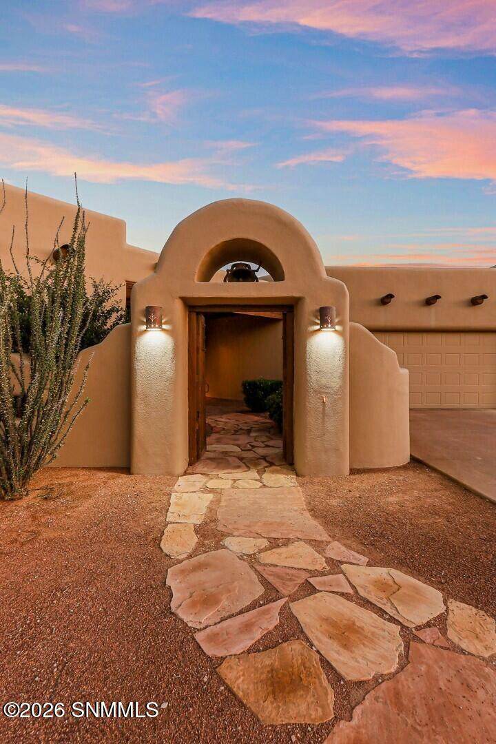 https://bt-photos.global.ssl.fastly.net/lascruces/1280_boomver_1_2601752-2.jpg