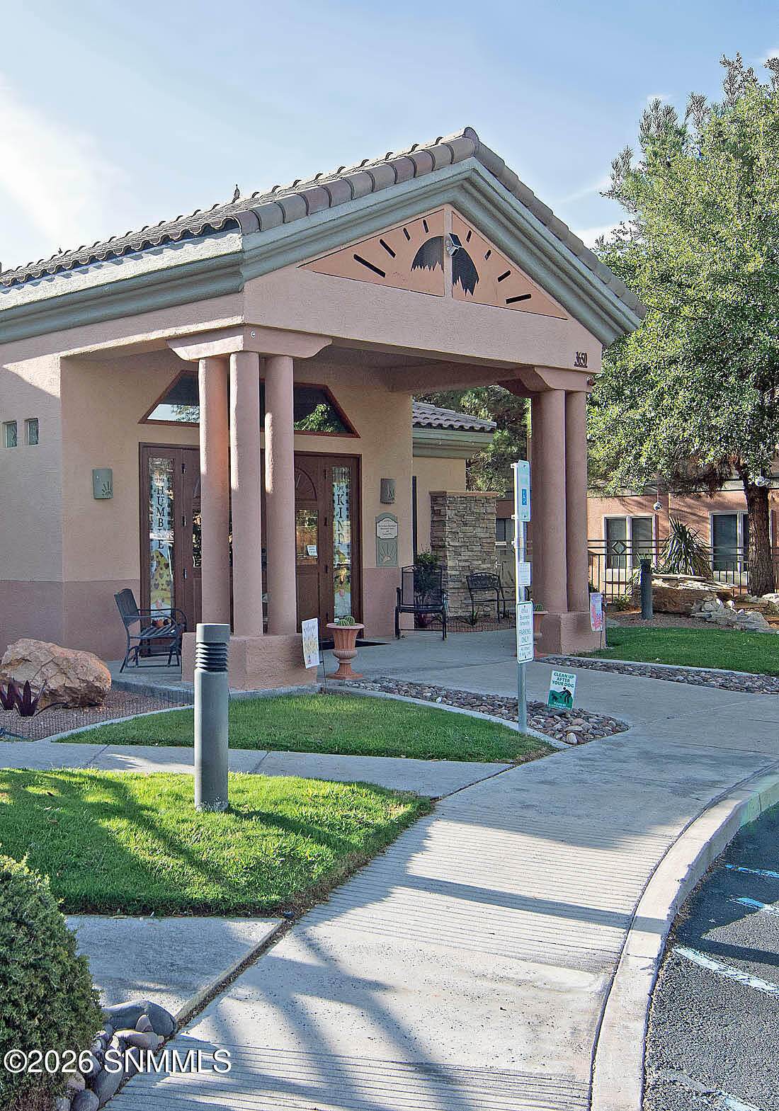 https://bt-photos.global.ssl.fastly.net/lascruces/1280_boomver_1_2602793-2.jpg