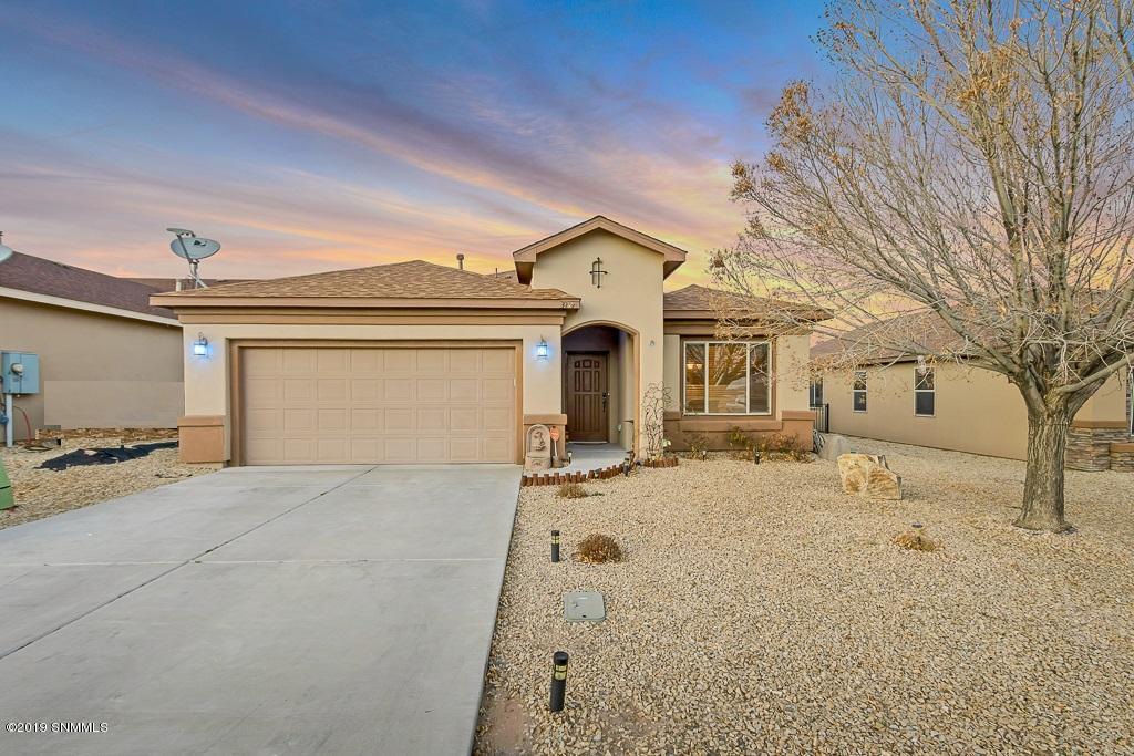 3719 Vista Belleza Avenue - Photo 1