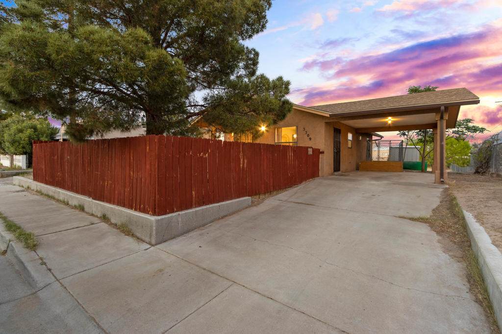 3309 Oak Street - Photo 1