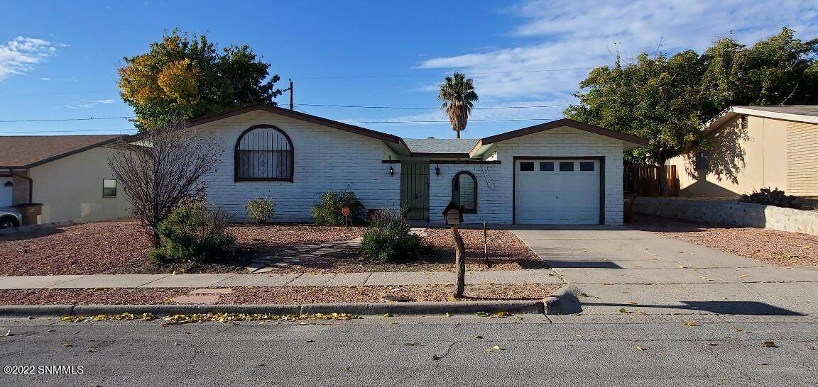 2607 Crestview Drive - Photo 1