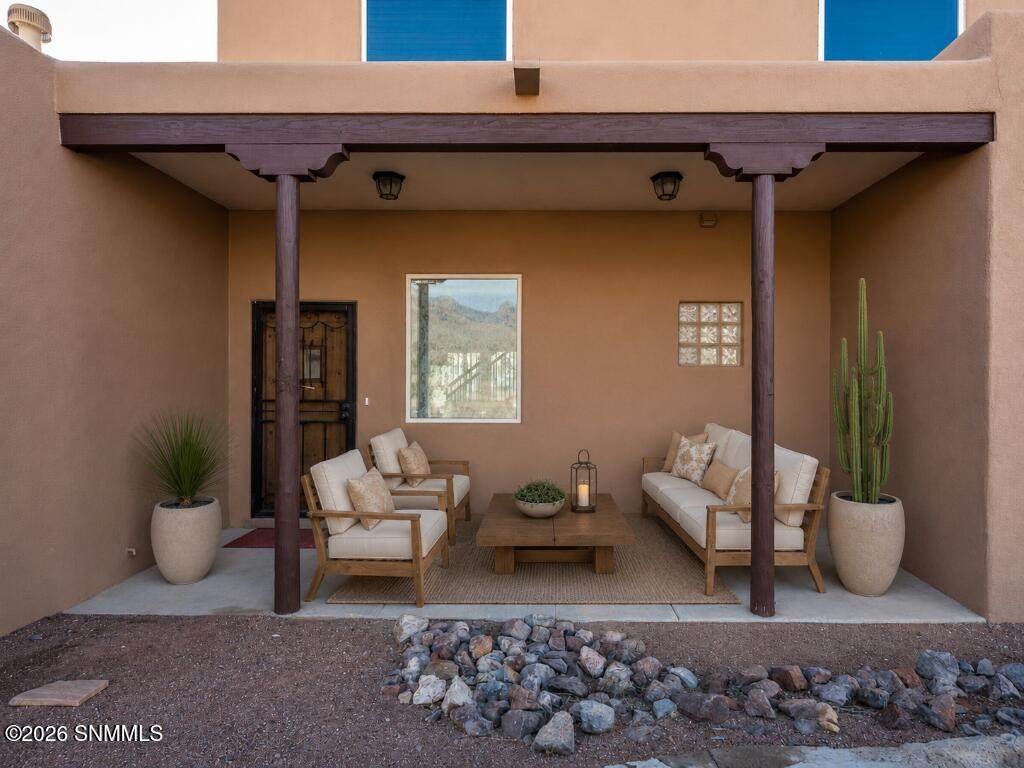 https://bt-photos.global.ssl.fastly.net/lascruces/orig_boomver_2_2503734-2.jpg