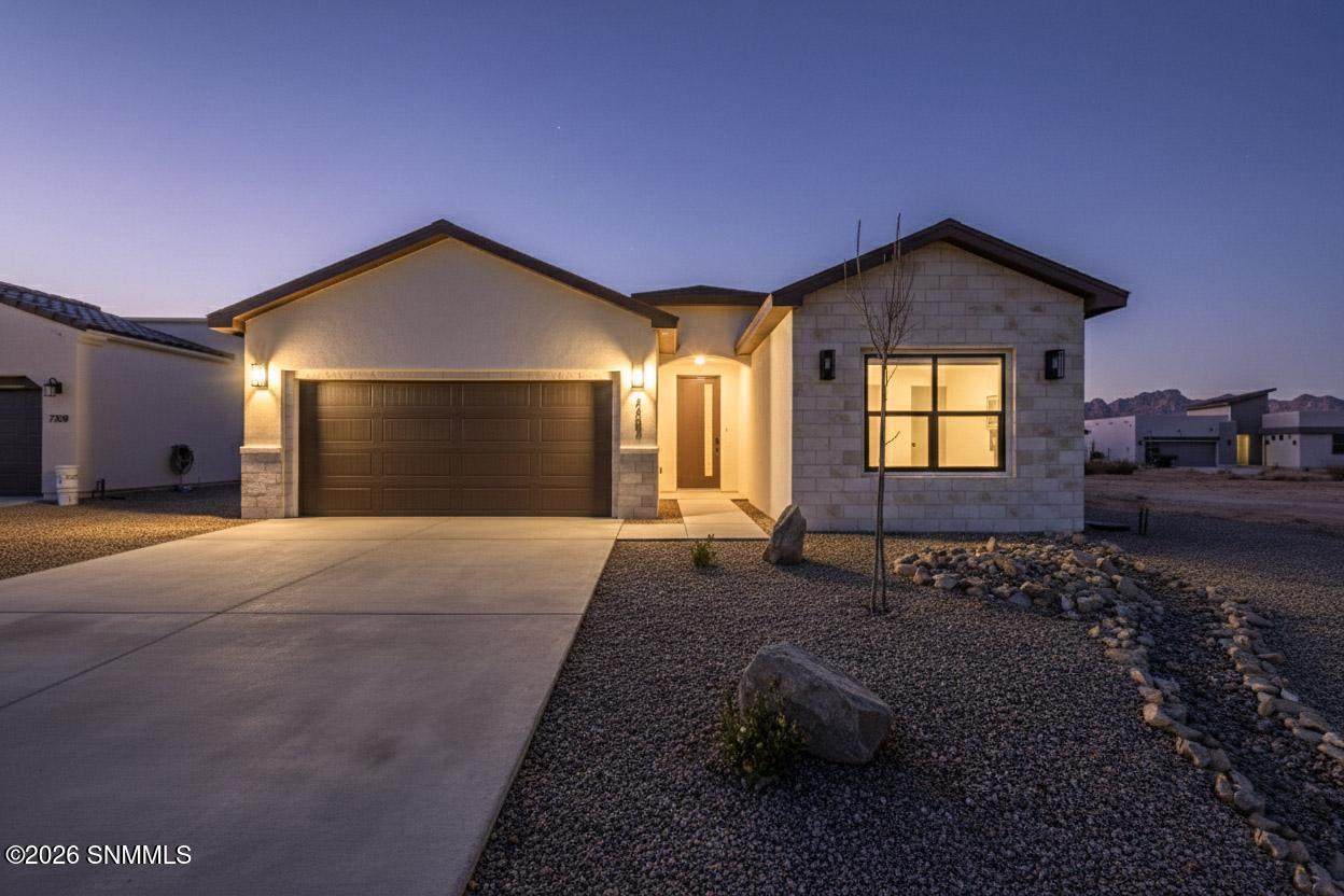 7304 Stratford Way - Photo 1