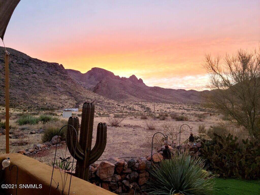 480 Pena Blanca Loop - Photo 1