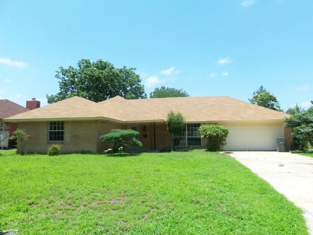15 50th St - Photo 1