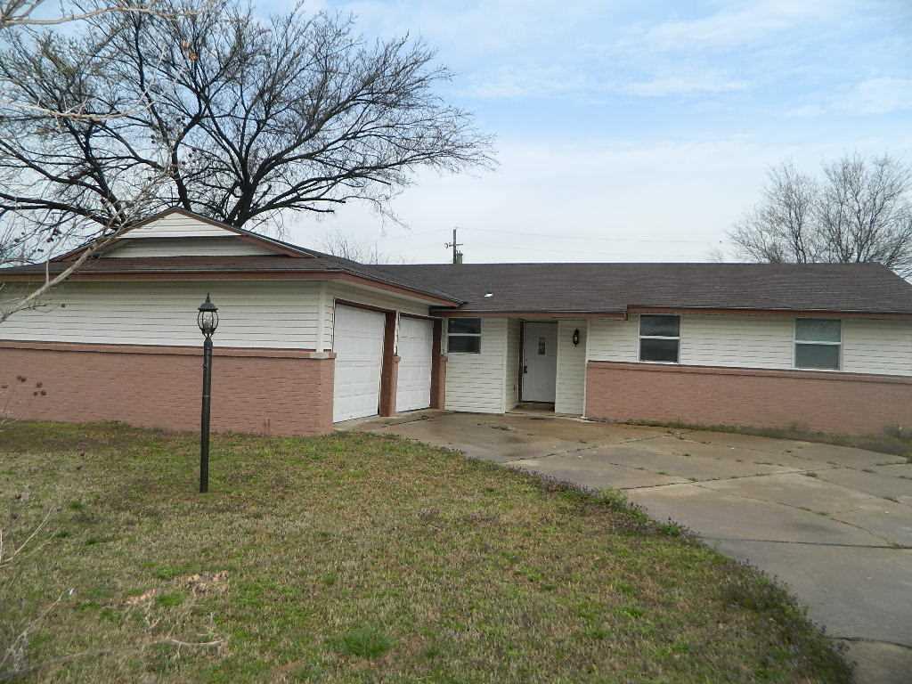 4210 Bedford Dr - Photo 1