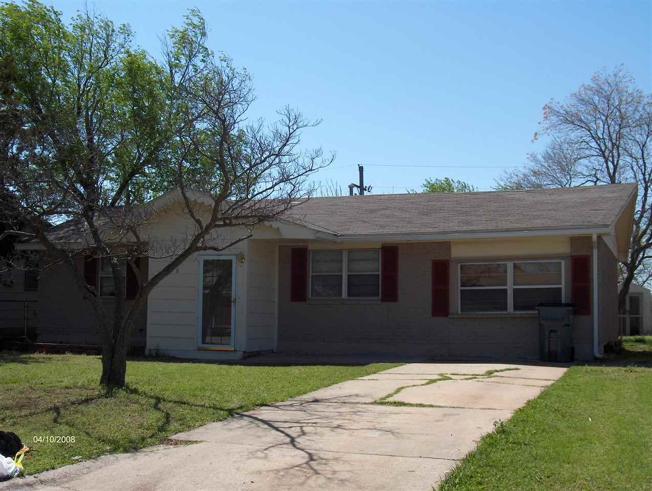 4908 Pollard Ave - Photo 1