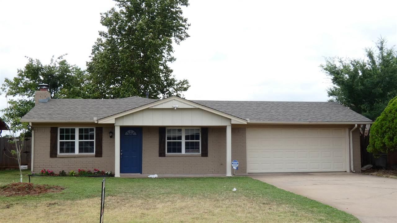 810 Lomond Ln - Photo 1