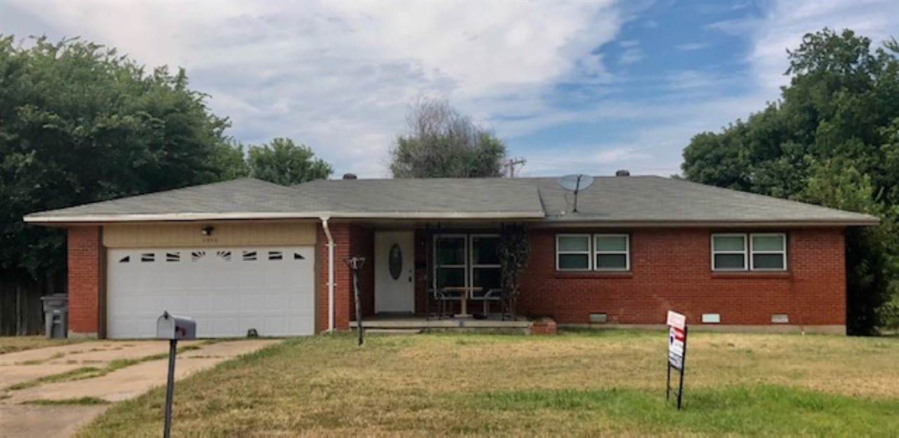 3903 Cheyenne Ave - Photo 1
