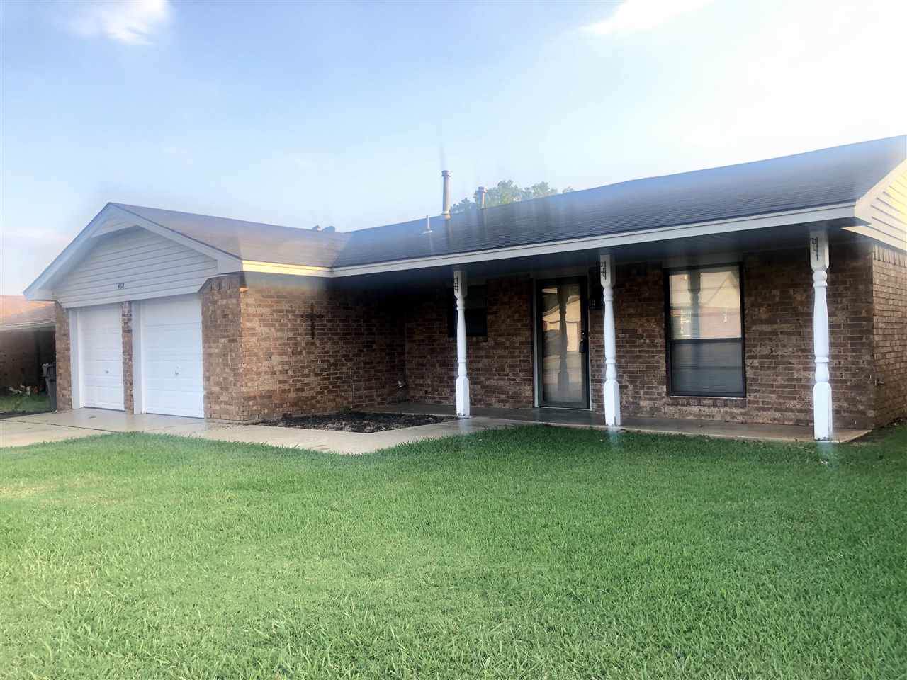 4618 Brighton Dr - Photo 1