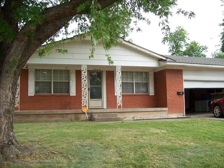 5380 Columbia Ave - Photo 1