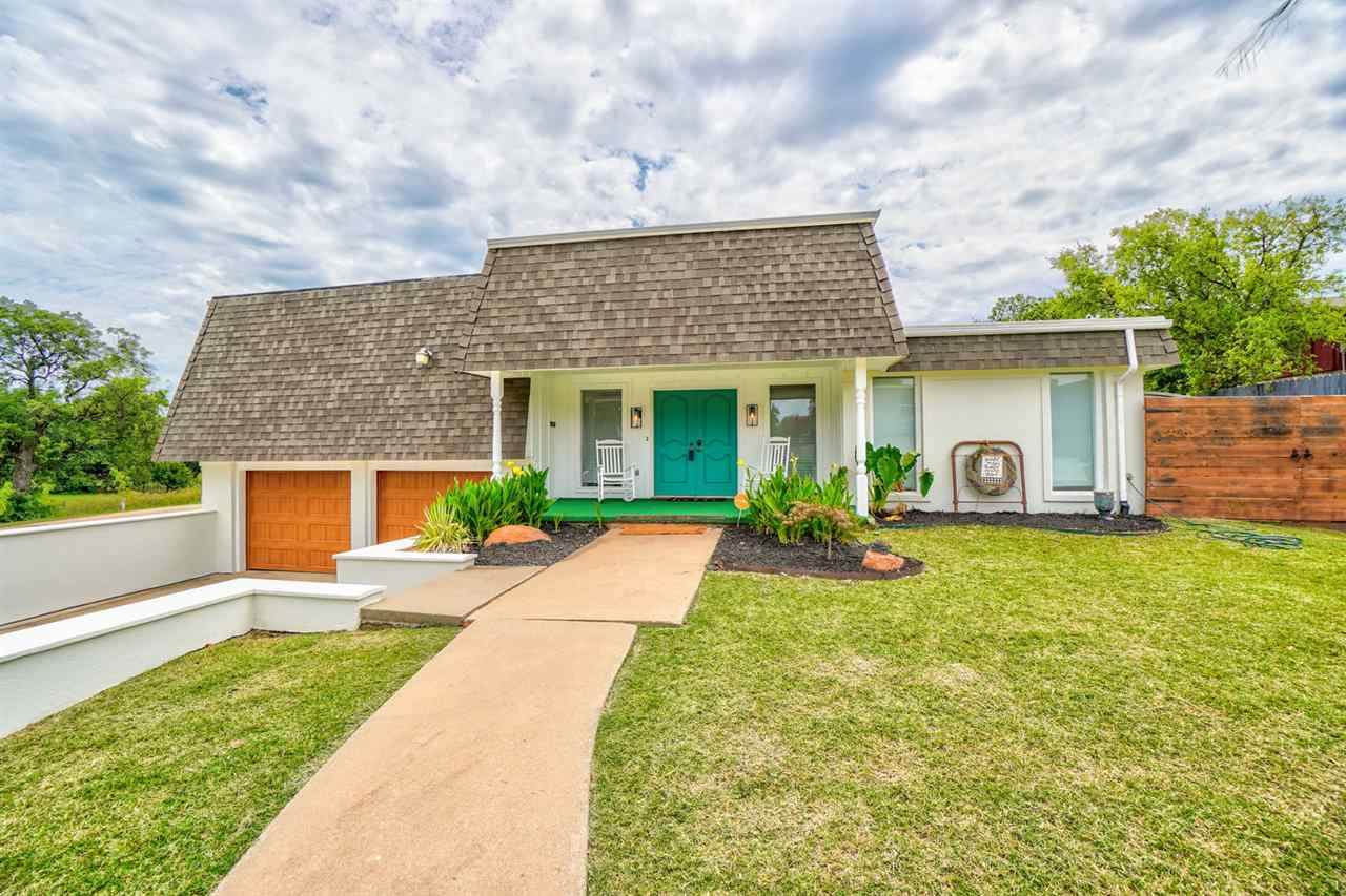 205 74th St - Photo 1