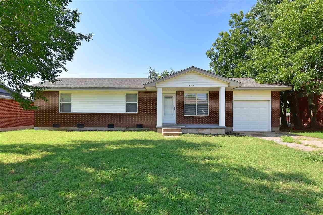4314 Lincoln Ave - Photo 1