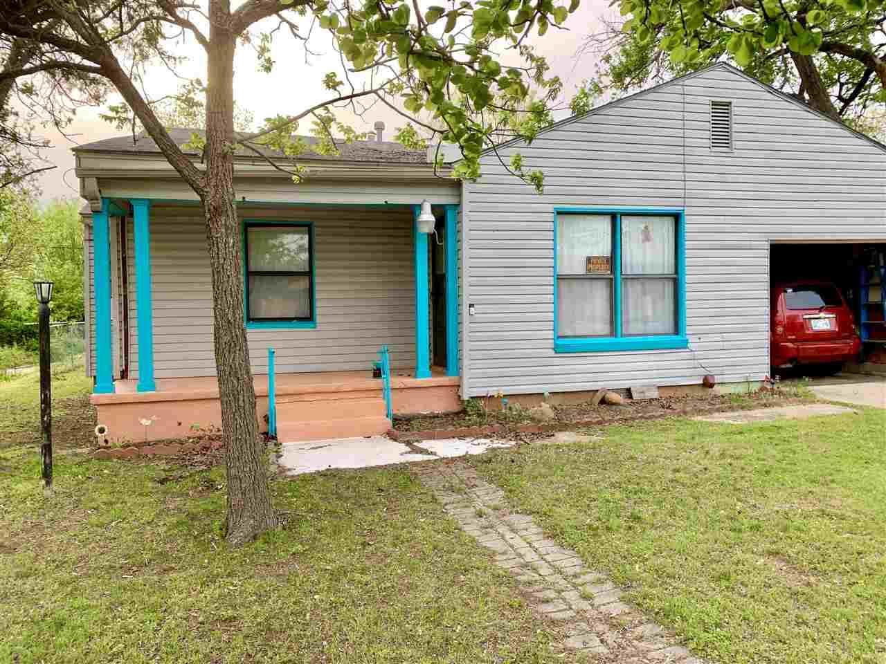 8 28th St - Photo 1