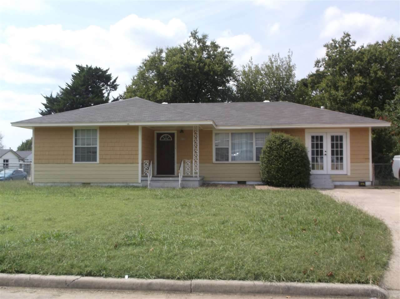 2804 24th St - Photo 1