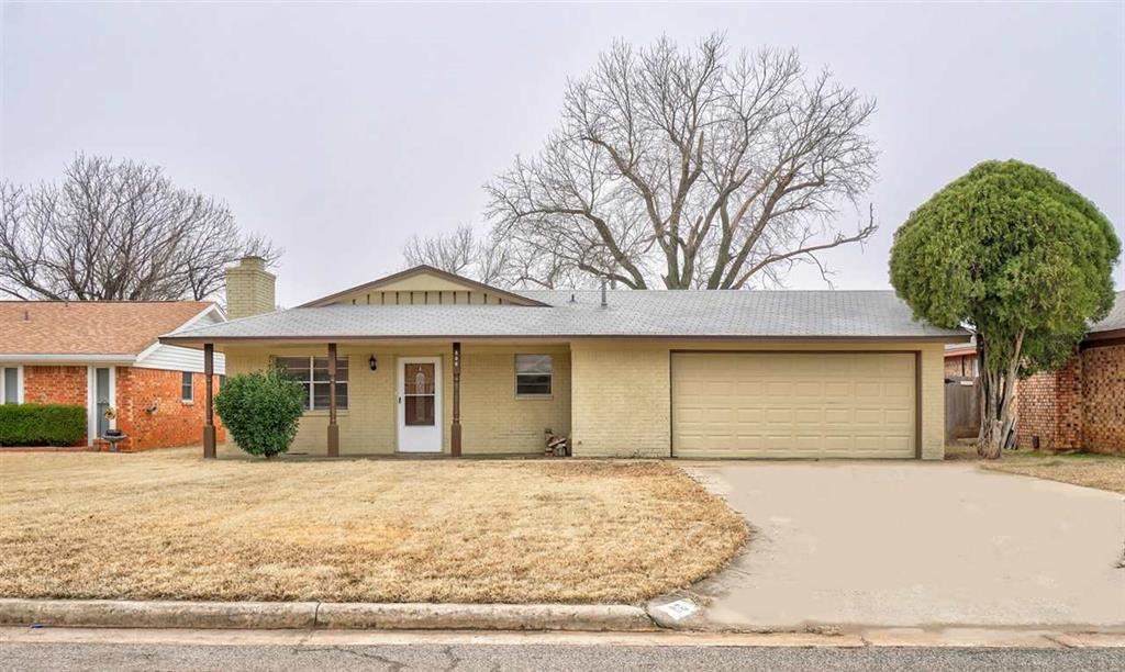 806 Lomond Ln - Photo 1