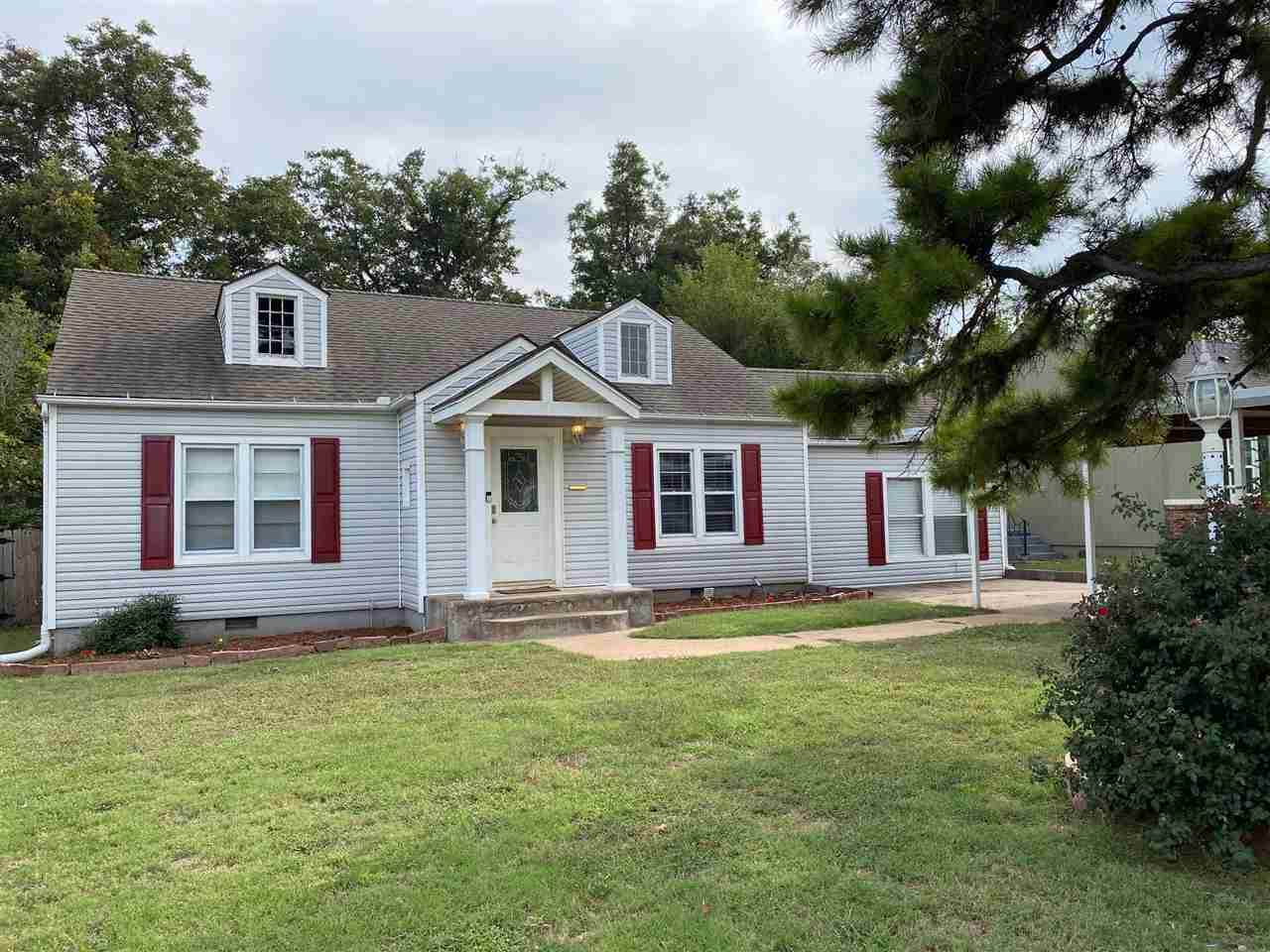 1312 Ash Ave - Photo 1