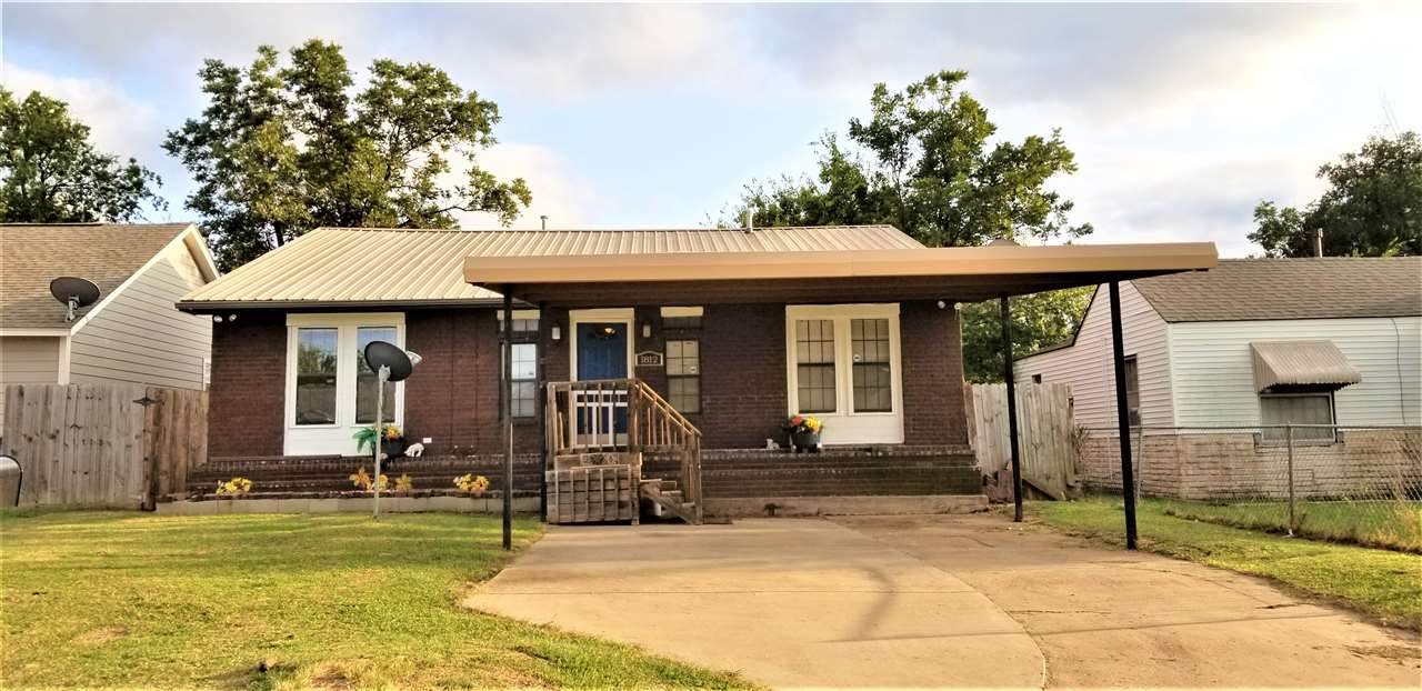 1812 Arlington Ave - Photo 1