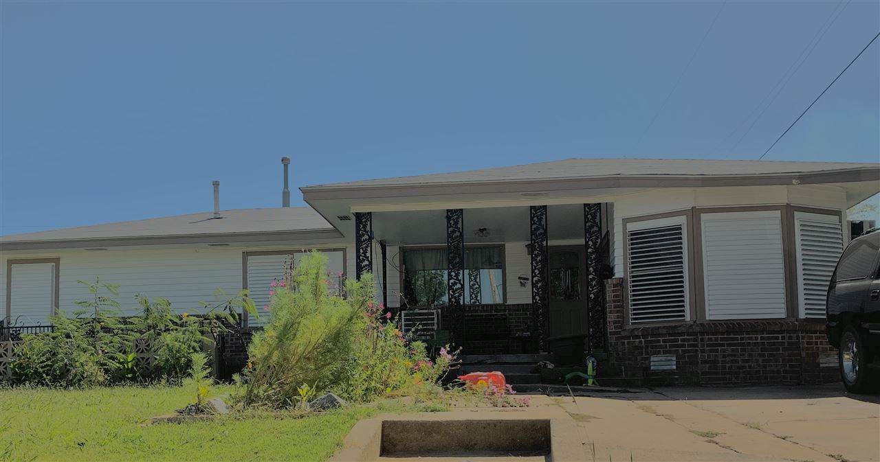 1206 Logan Ave - Photo 1