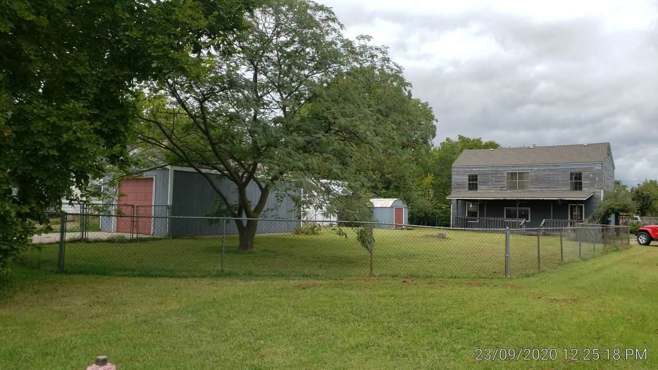 206 4th St - Photo 1