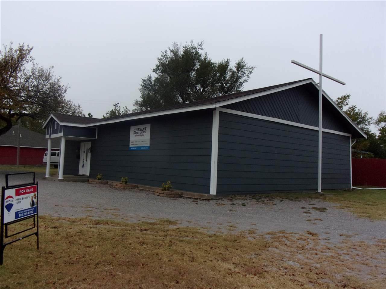 2502 B Ave - Photo 1