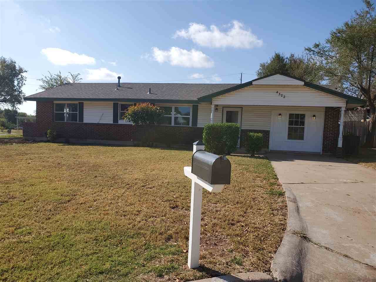 4302 Floyd Ave - Photo 1