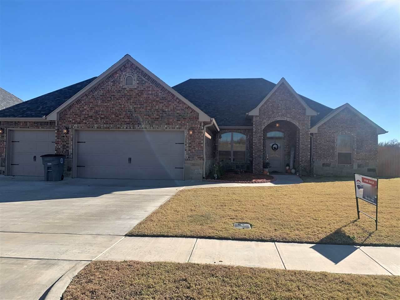 3137 Brentwood Dr - Photo 1