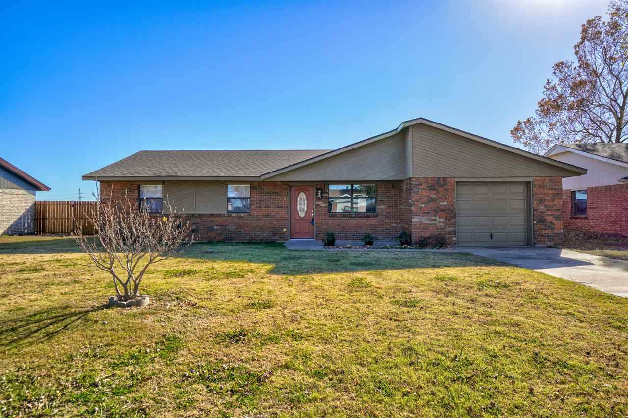 1004 E Ave - Photo 1