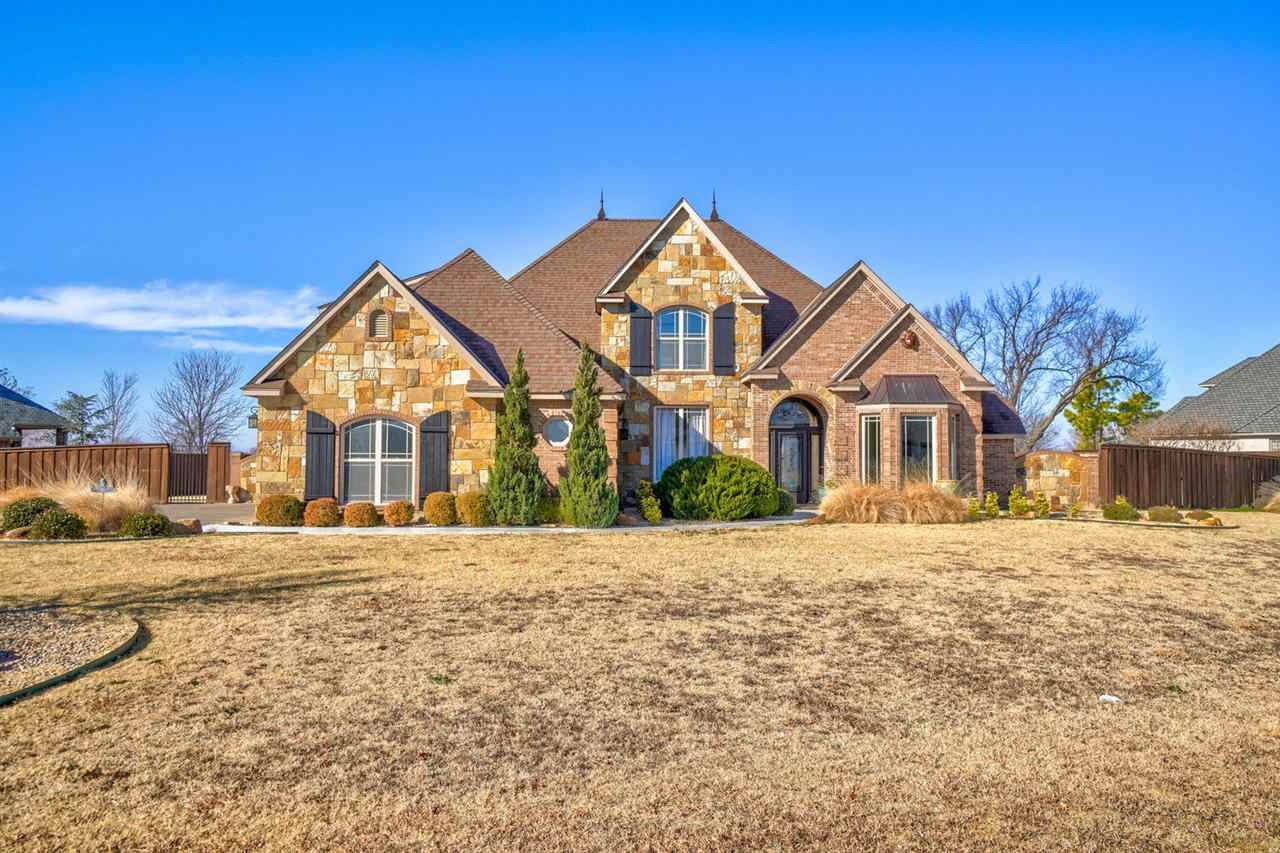 11 Lakewood Dr - Photo 1