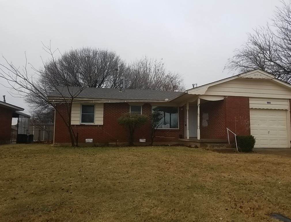 5338 Columbia Ave - Photo 1