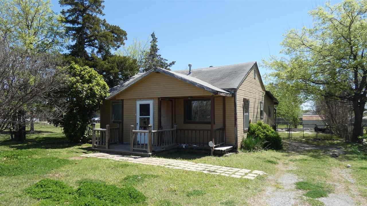1708 B Ave - Photo 1