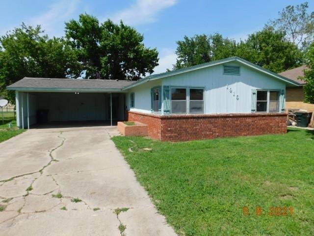 1915 Chisholm Dr - Photo 1