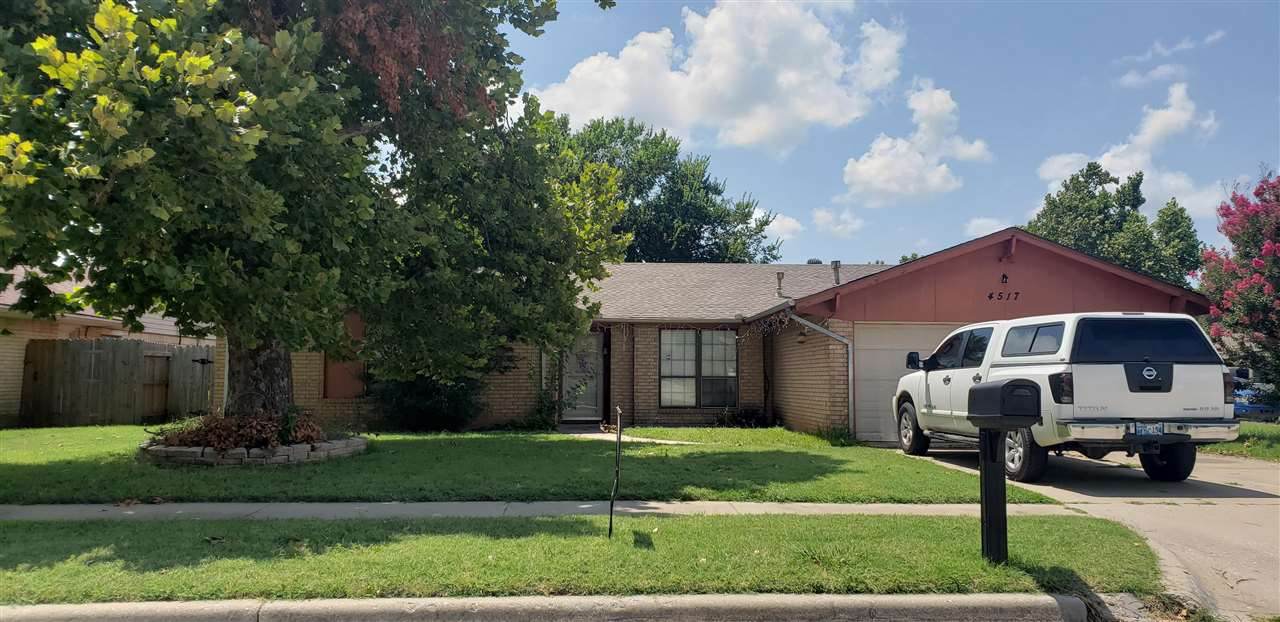 4517 Highlander Cir - Photo 1