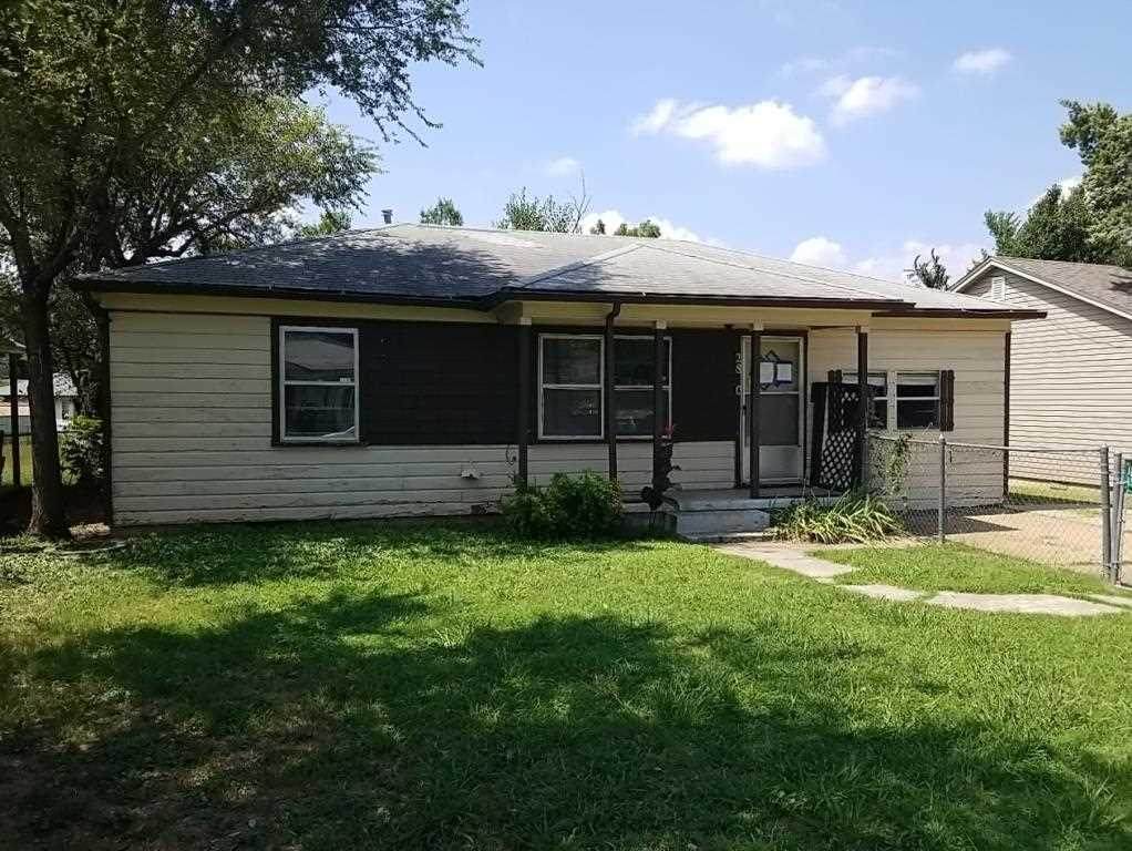 2820 24th St - Photo 1