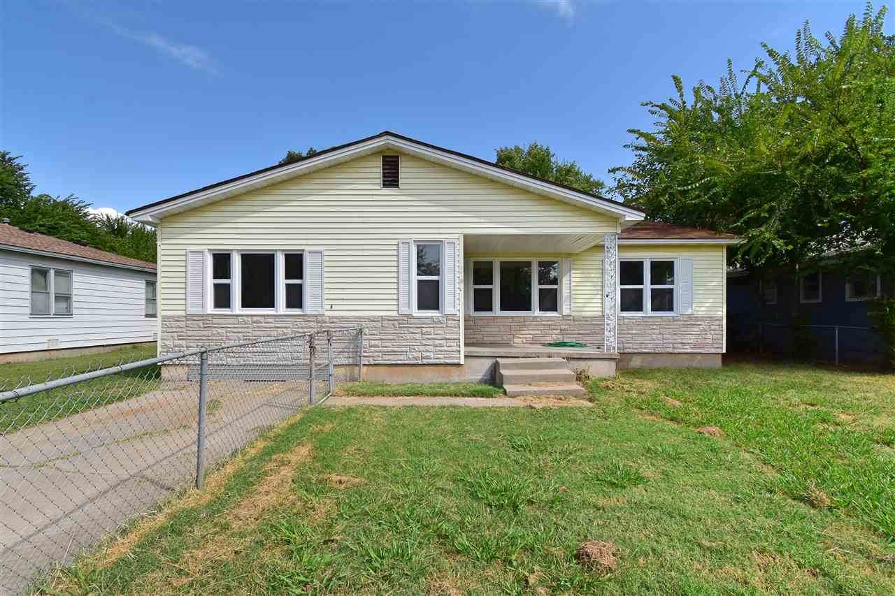 1411 Williams Ave - Photo 1