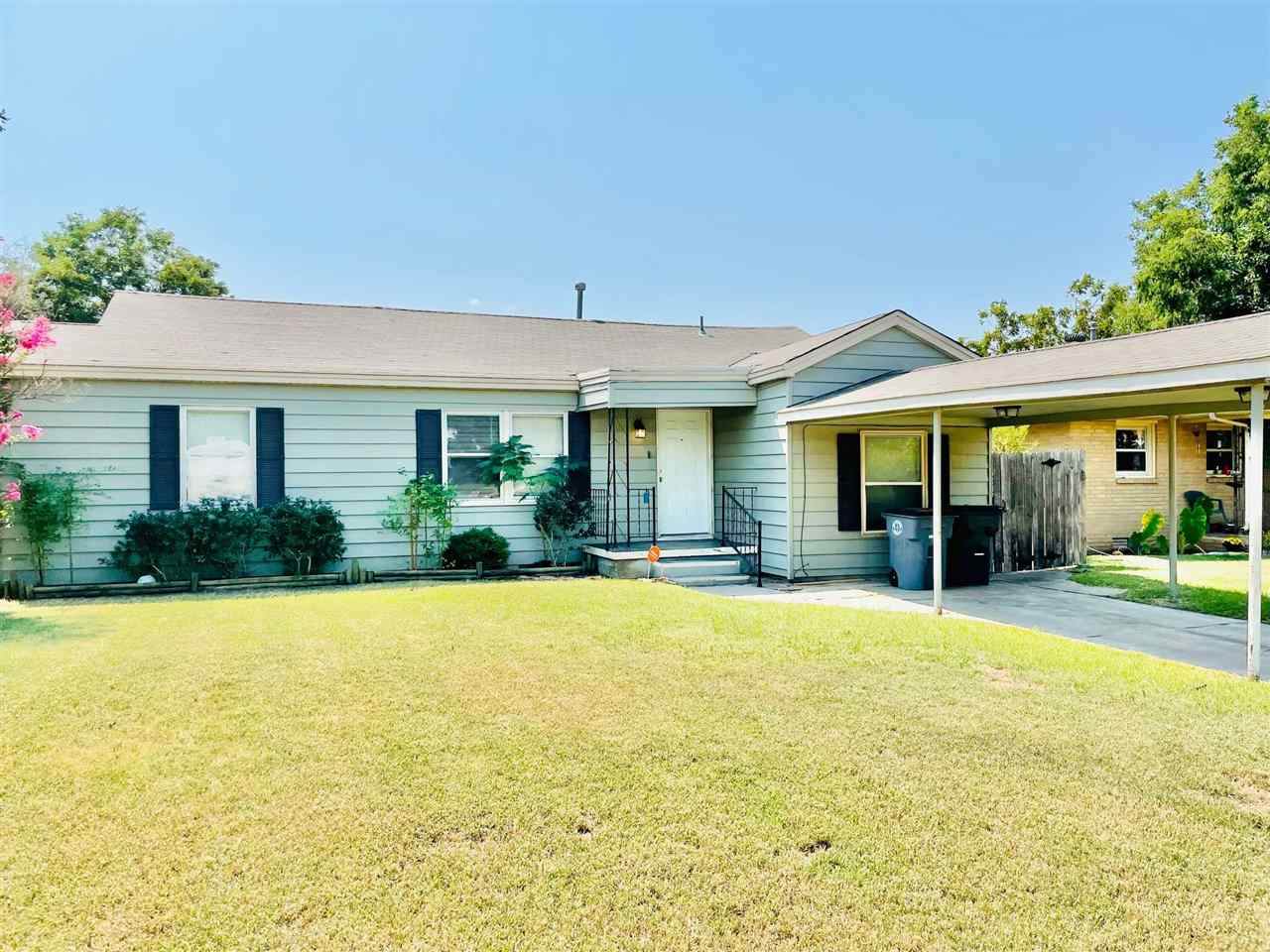 1906 Bell Ave - Photo 1
