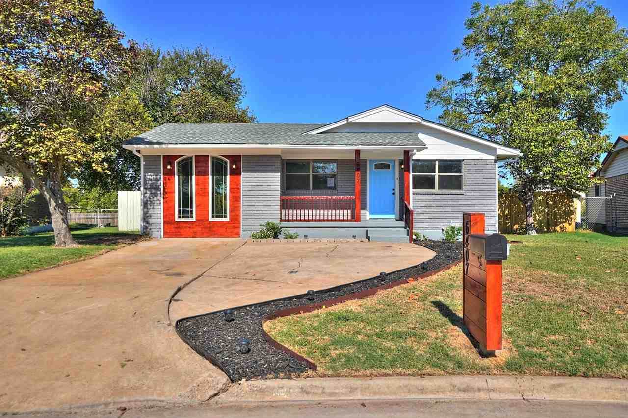 6407 Compass Dr - Photo 1