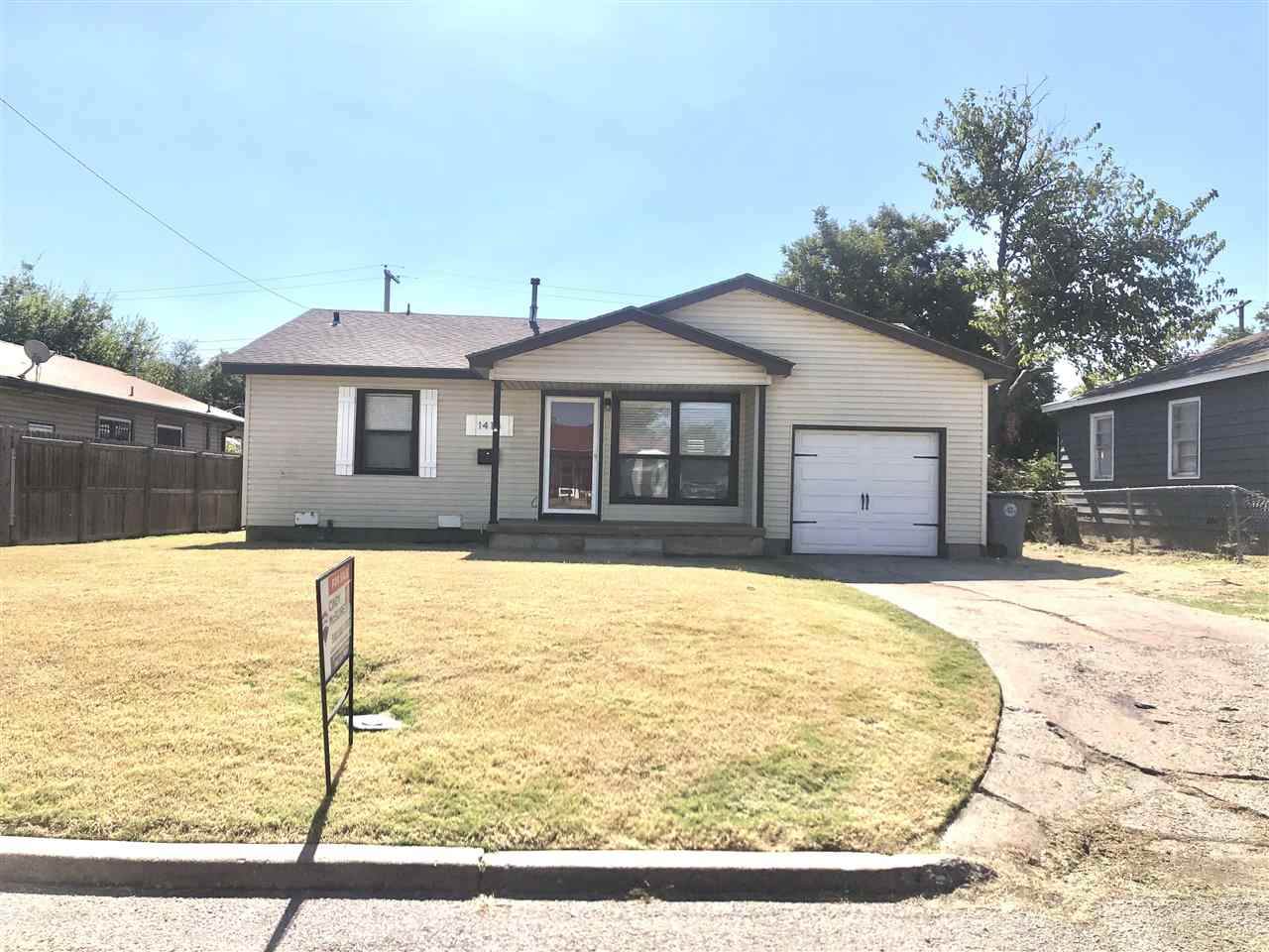 1418 Lindy Ave - Photo 1