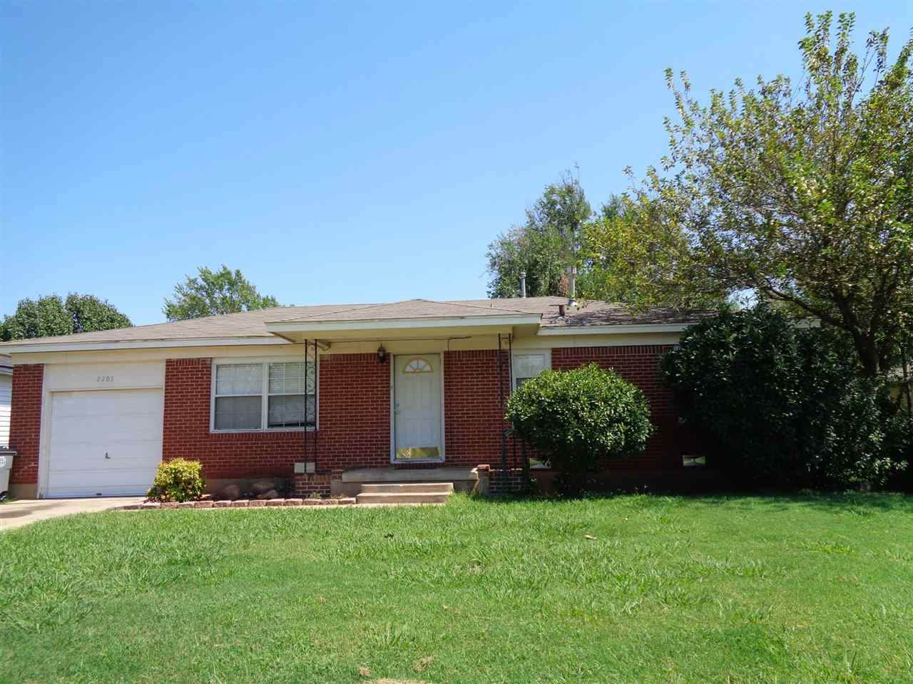 2205 23rd St - Photo 1
