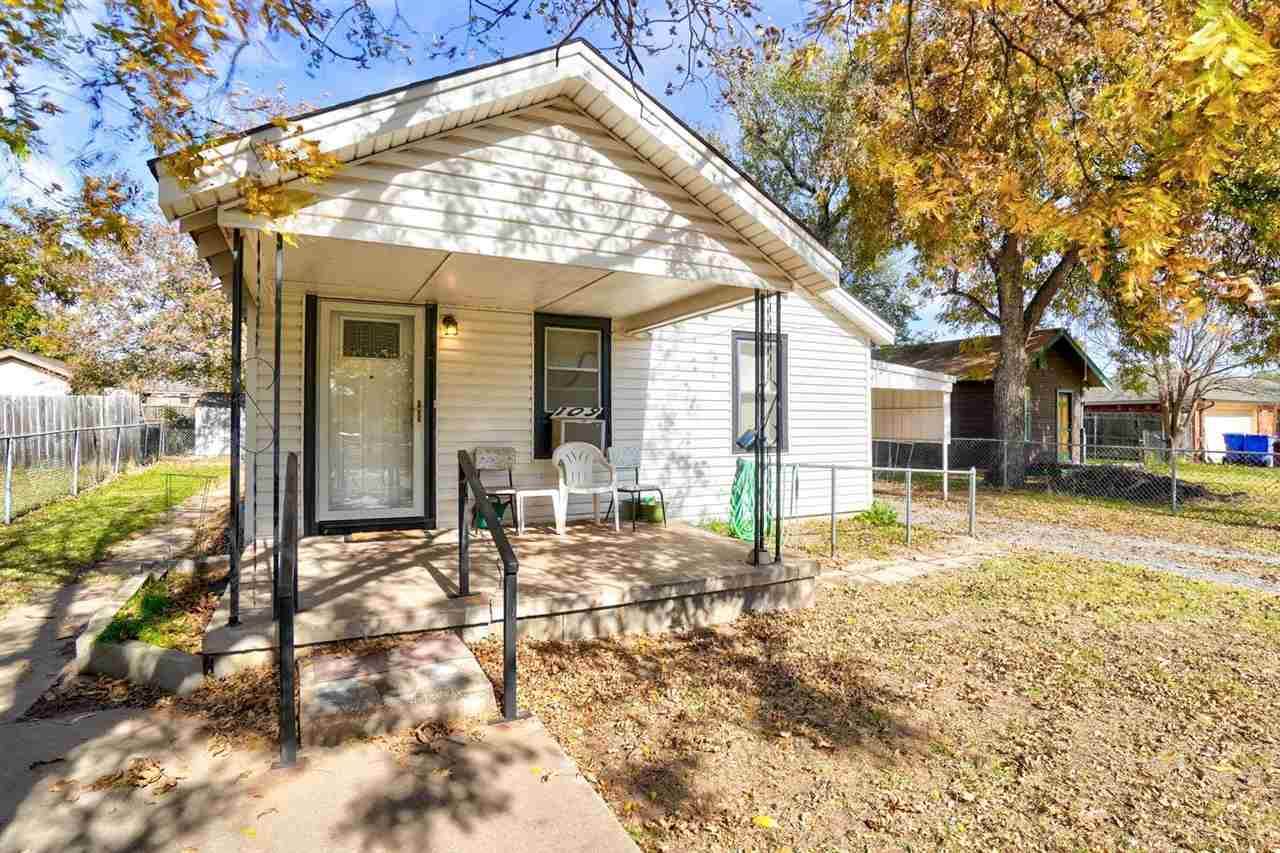 109 E Ave - Photo 1
